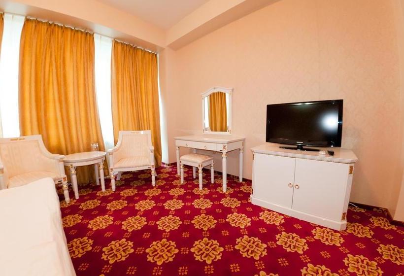 Hotel Complex Aristrocratos