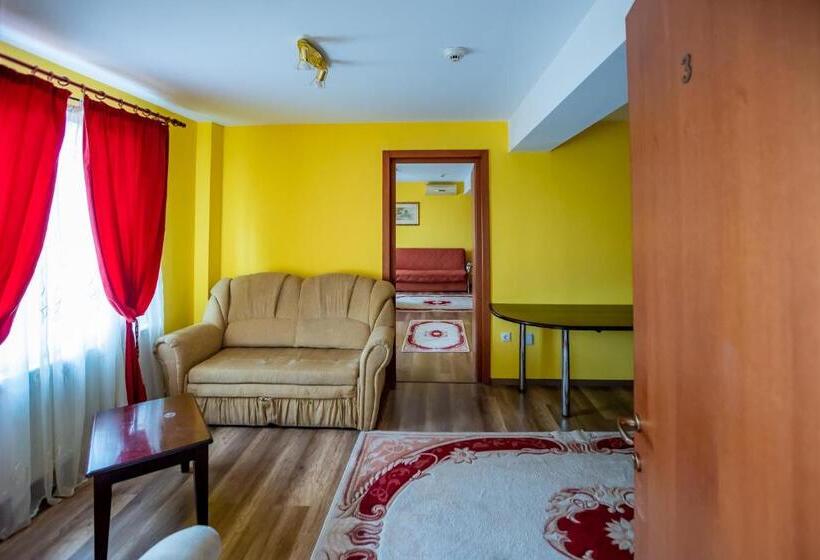 فندق Noroc Si Fericire