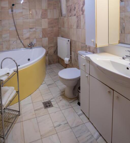 فندق Noroc Si Fericire