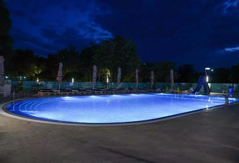 Hotel Opal