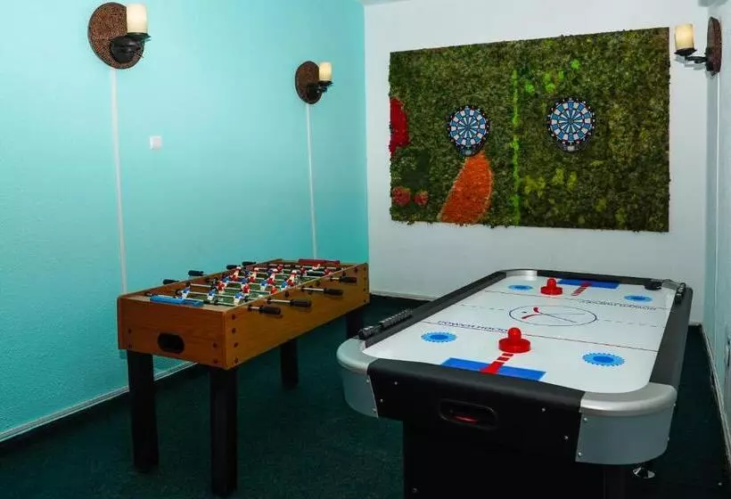 Hotel Opal