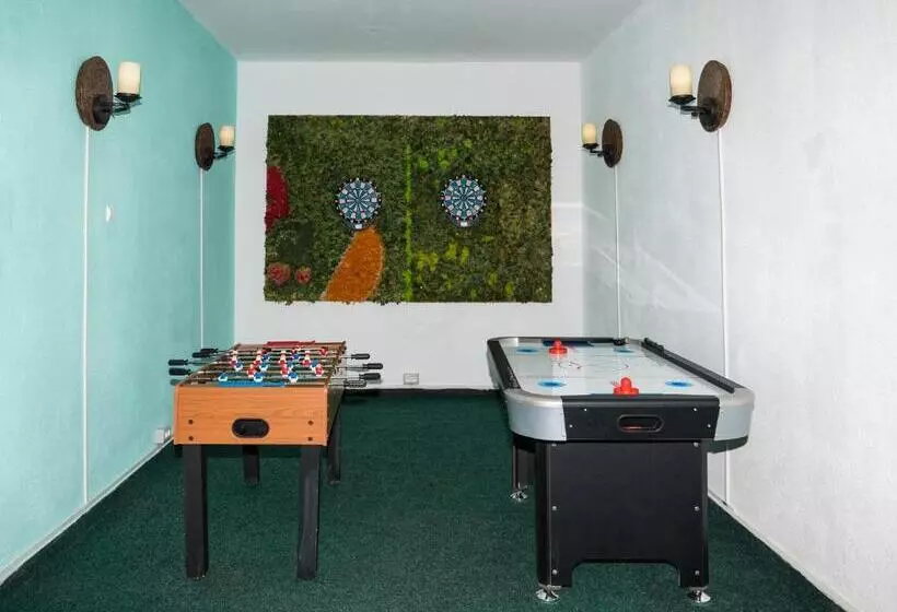 Hotel Opal