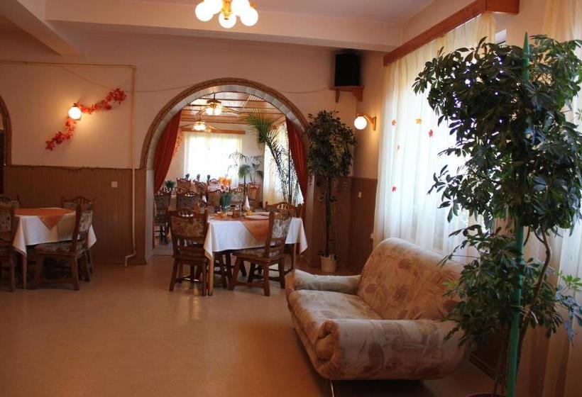 בית מלון כפרי Poenita