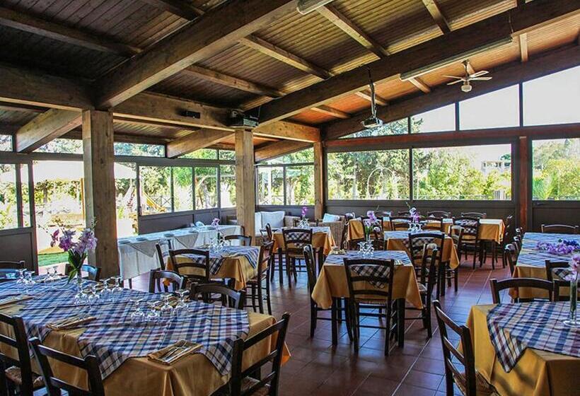 هتل Sicily Country House & Beach