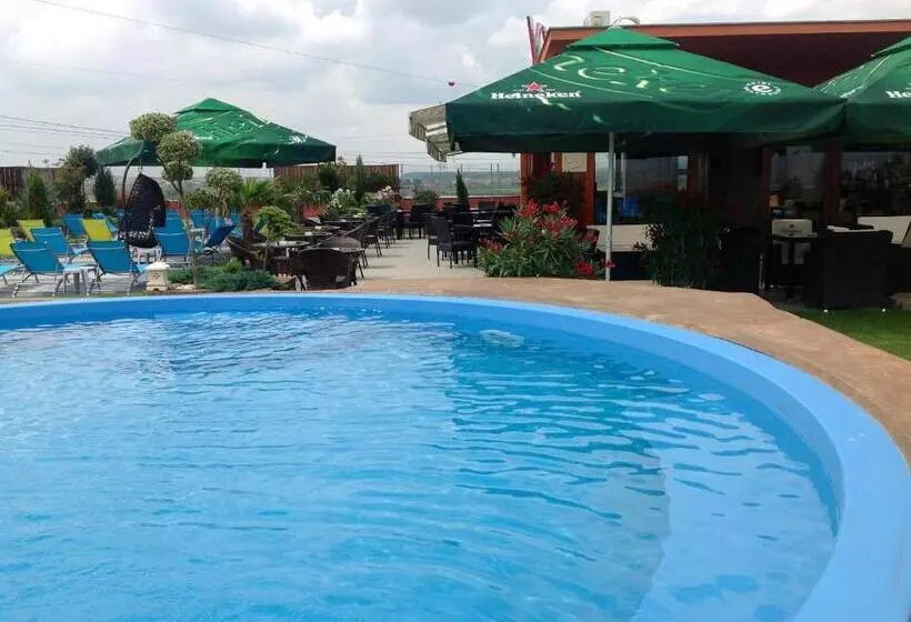 Hotel Sky