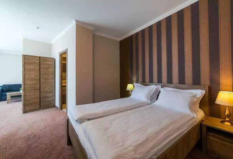 Hotel Sky