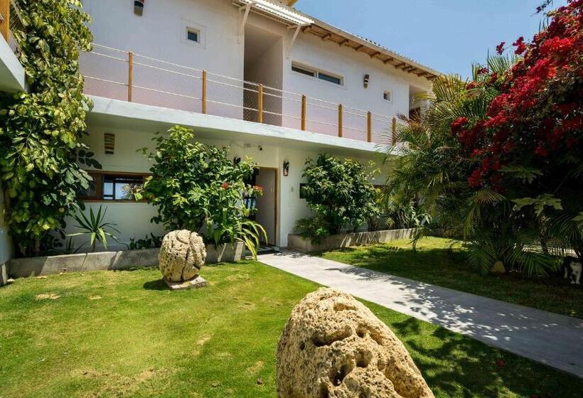 בית מלון כפרי Sunset Mancora