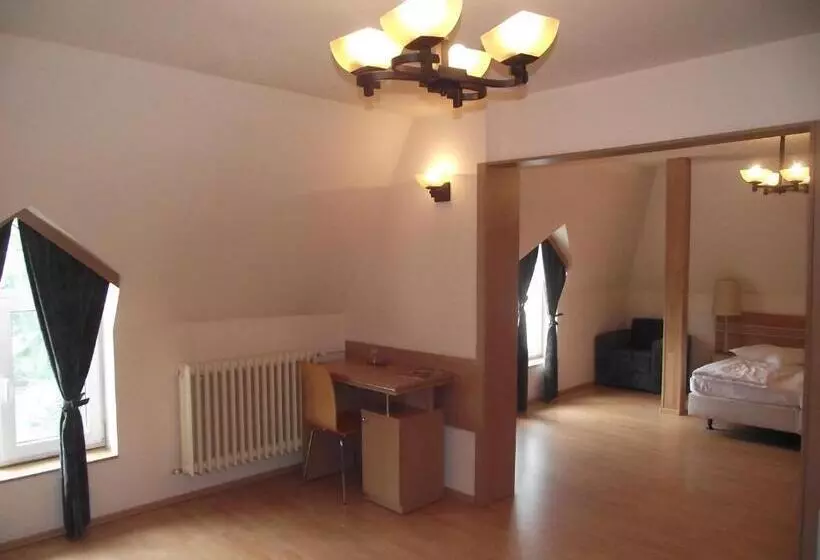Hotelli Villa Carmelita