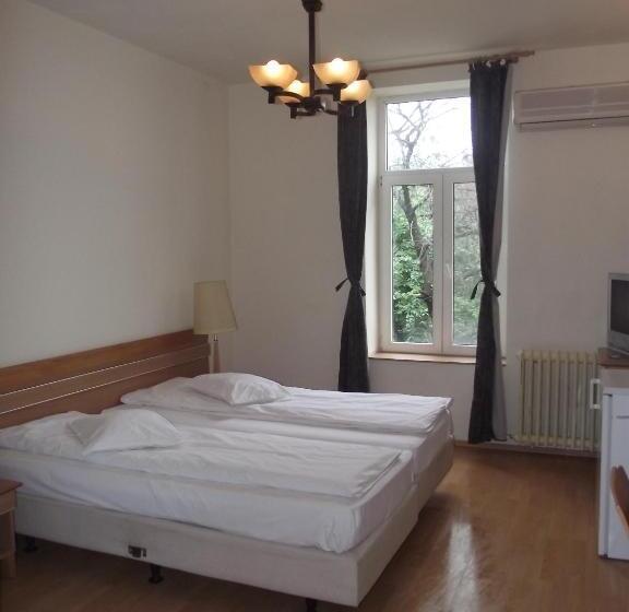 בית מלון כפרי Villa Carmelita