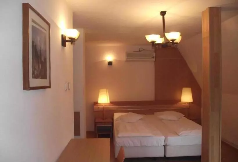 Hotelli Villa Carmelita