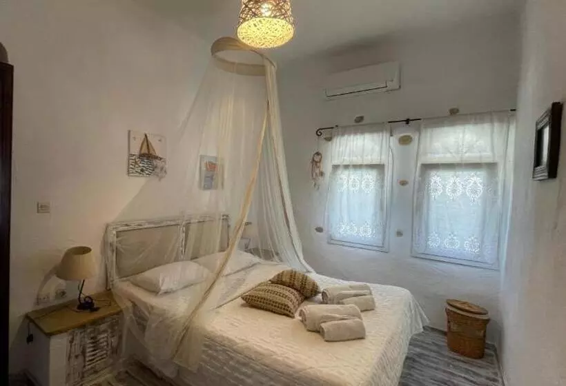 Atlazia Suites