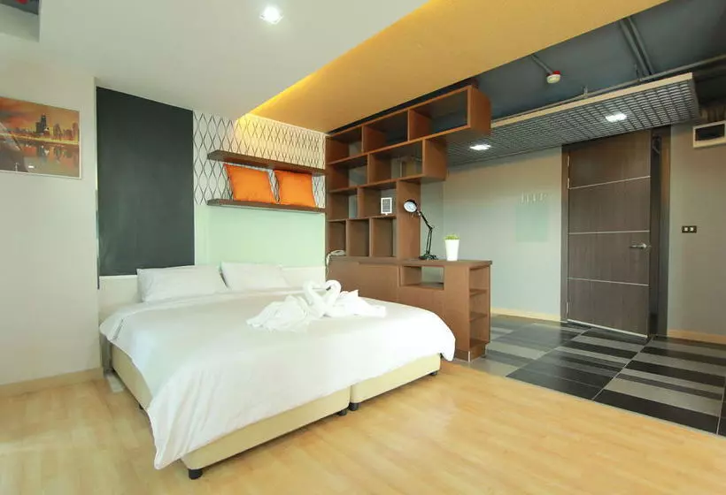 Big Tree Residence