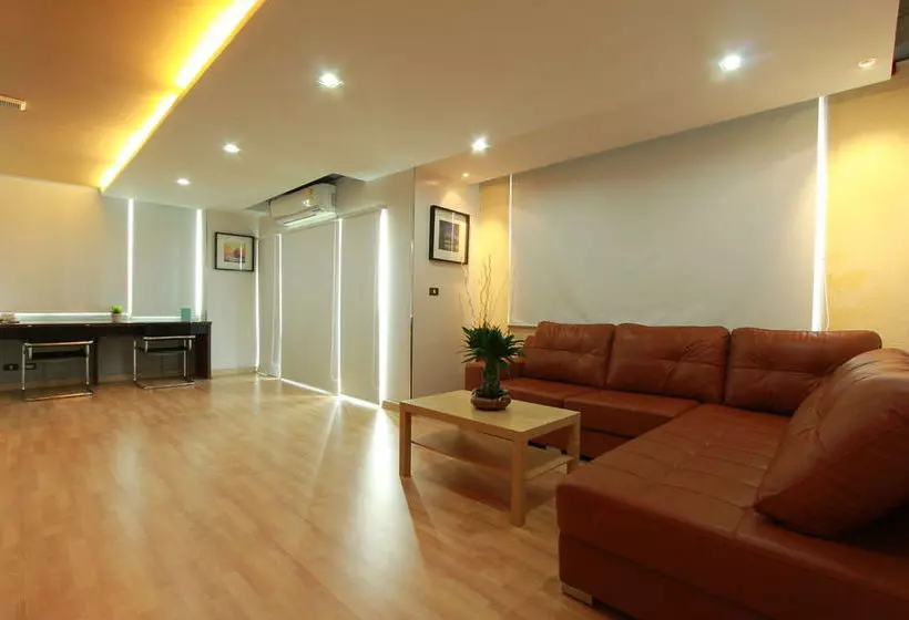 Big Tree Residence