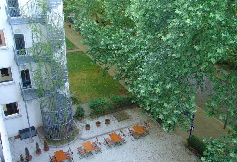 Enjoy Hostel Berlin City West