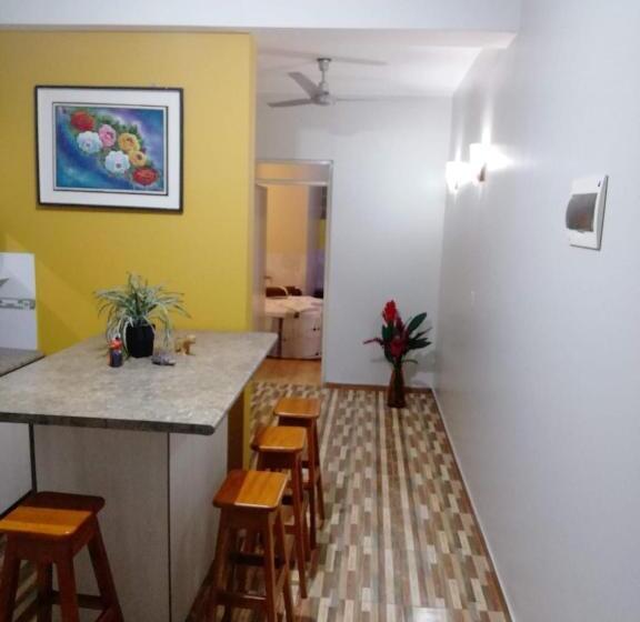 هتل Botón De Oro