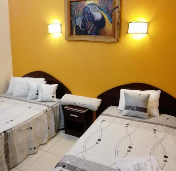 هتل Botón De Oro