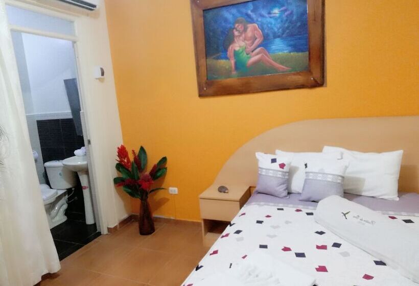 هتل Botón De Oro