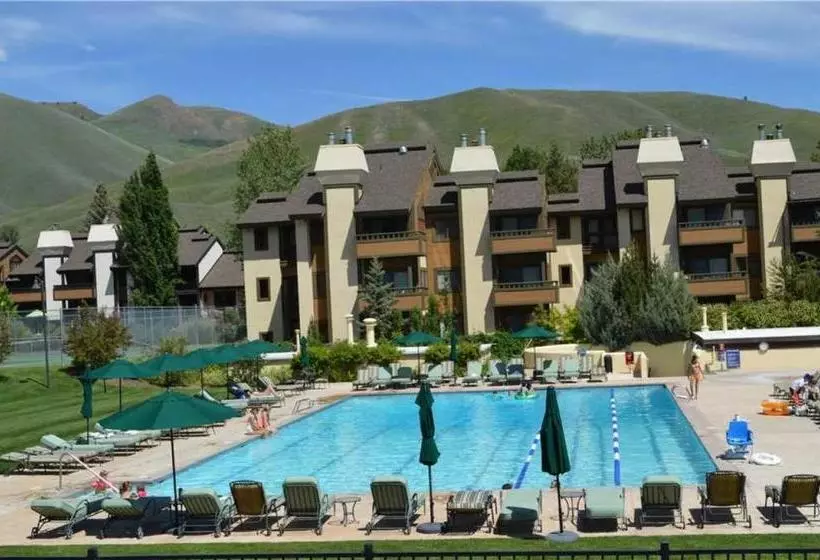 هتل Dollar Meadows by Wyndham Vacation Rentals