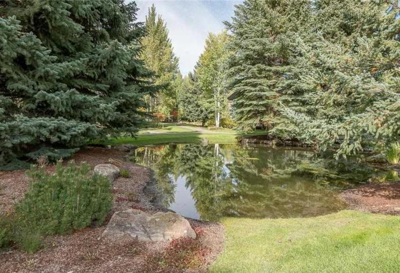 ホテル Dollar Meadows by Wyndham Vacation Rentals