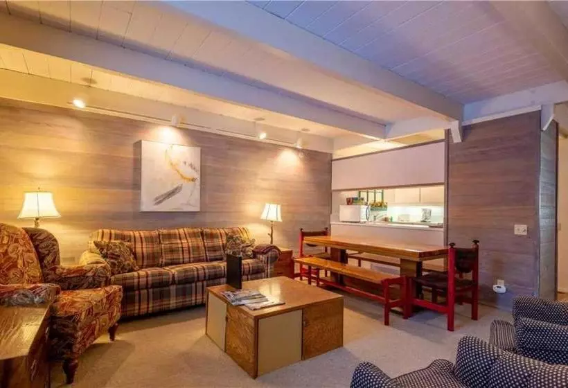 هتل Dollar Meadows by Wyndham Vacation Rentals