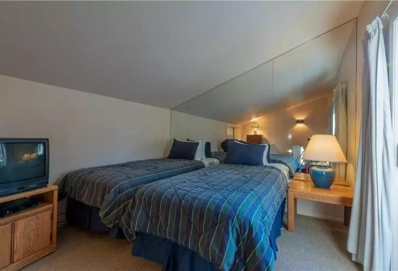 هتل Dollar Meadows by Wyndham Vacation Rentals