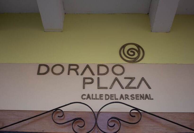 ホテル Dorado Plaza Calle Del Arsenal