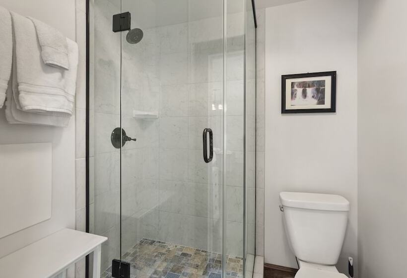 בית מלון כפרי Greenbriar Inn