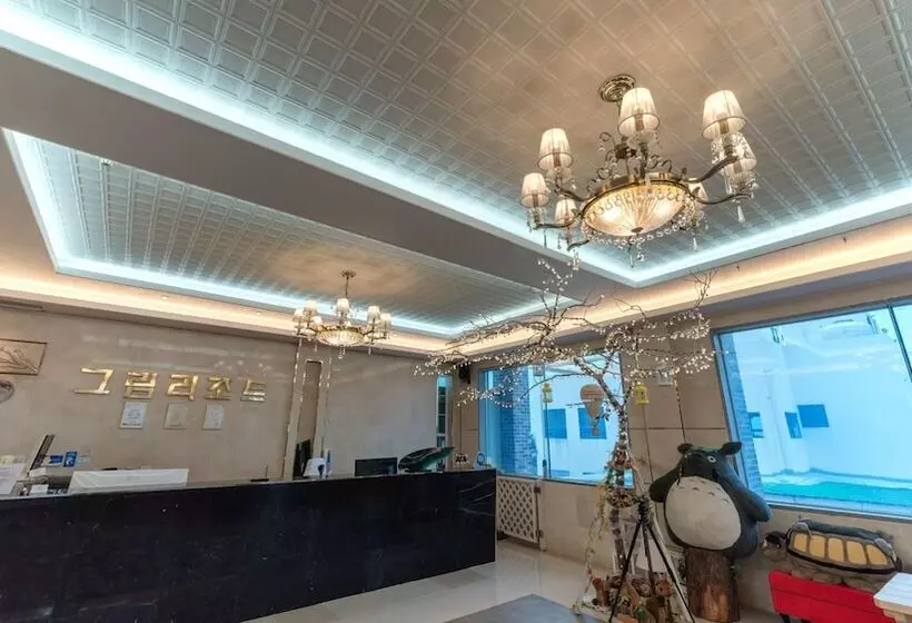 هتل Grim Resort