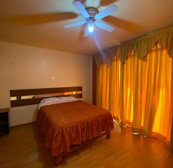 فندق Hostal Chaska