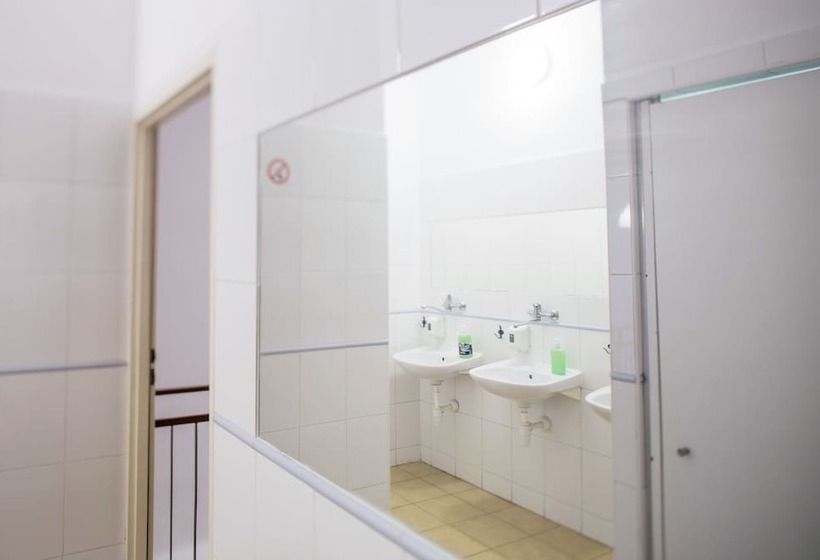 בית מלון כפרי Hostel Cinnamon