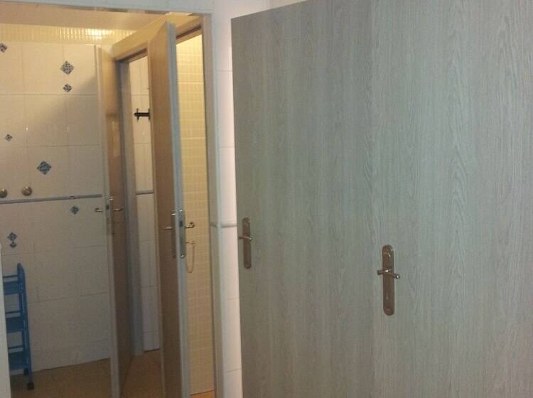 בית מלון כפרי Hostel Cinnamon