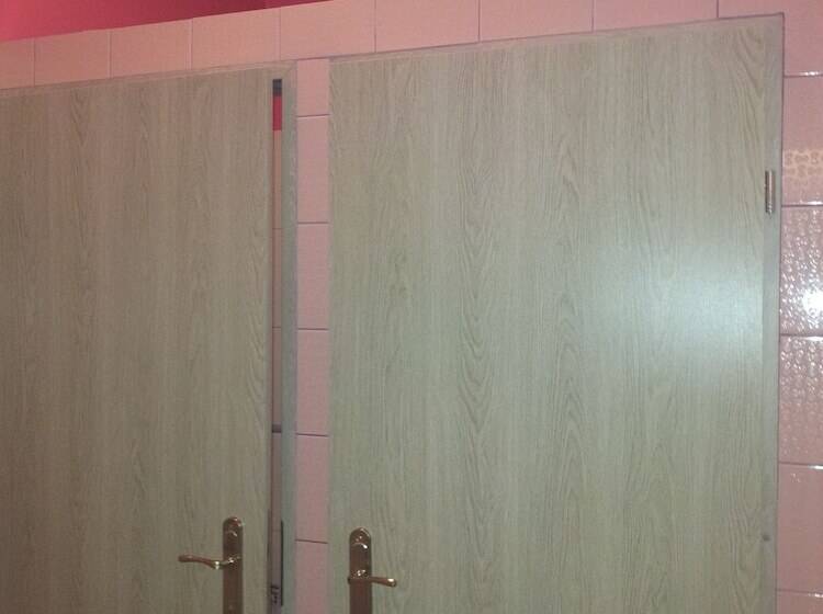 בית מלון כפרי Hostel Cinnamon