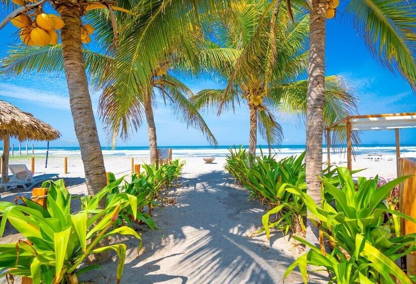 Izalco Hotel & Beach Resort