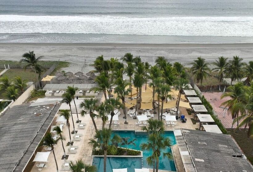 Izalco Hotel & Beach Resort