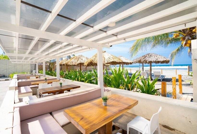 Izalco Hotel & Beach Resort