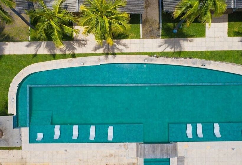 Izalco Hotel & Beach Resort