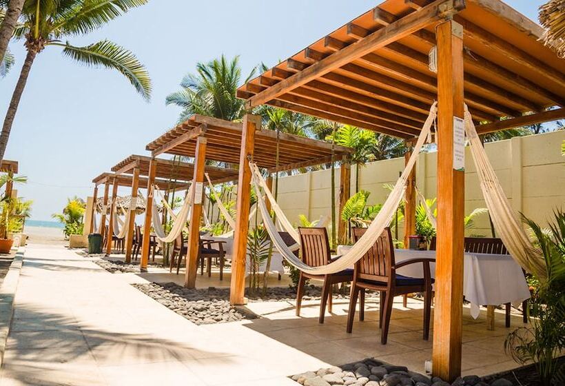 Izalco Hotel & Beach Resort