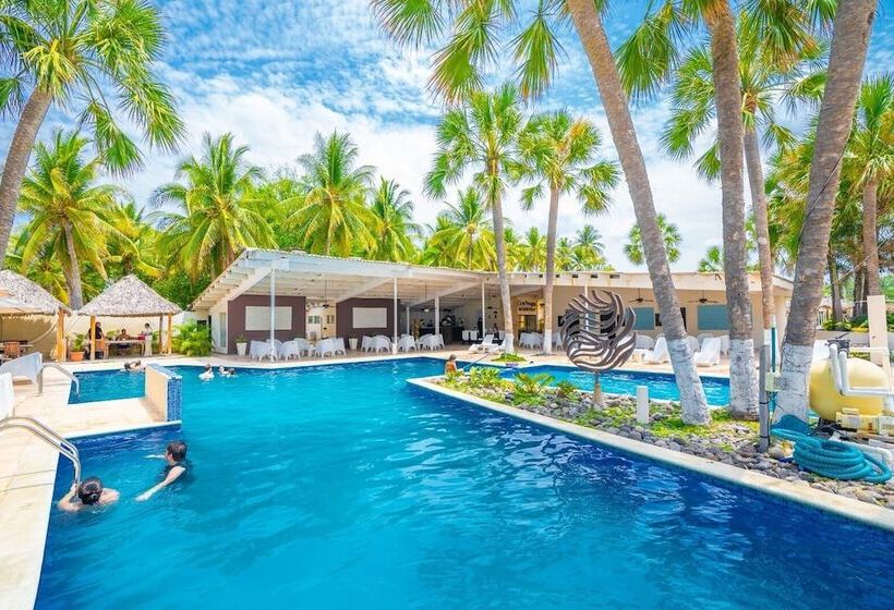 Izalco Hotel & Beach Resort