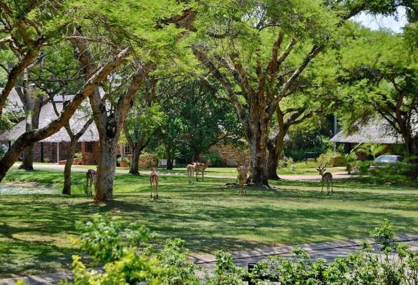 בית מלון כפרי Cambalala   Luxury Units   In Kruger Park Lodge   Serviced Daily, Free Wi Fi