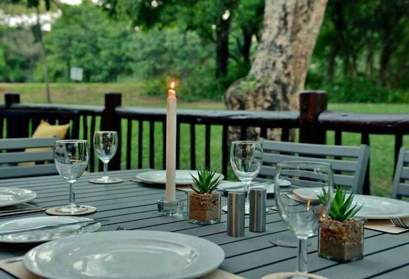 בית מלון כפרי Cambalala   Luxury Units   In Kruger Park Lodge   Serviced Daily, Free Wi Fi
