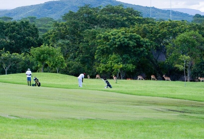 בית מלון כפרי Cambalala   Luxury Units   In Kruger Park Lodge   Serviced Daily, Free Wi Fi