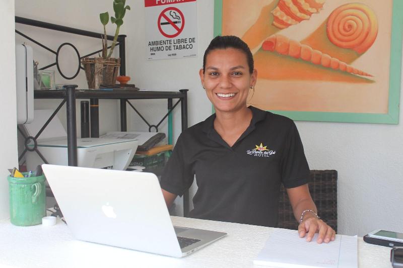 酒店 La Puerta Del Sol