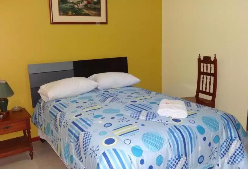 Otel Las Lineas