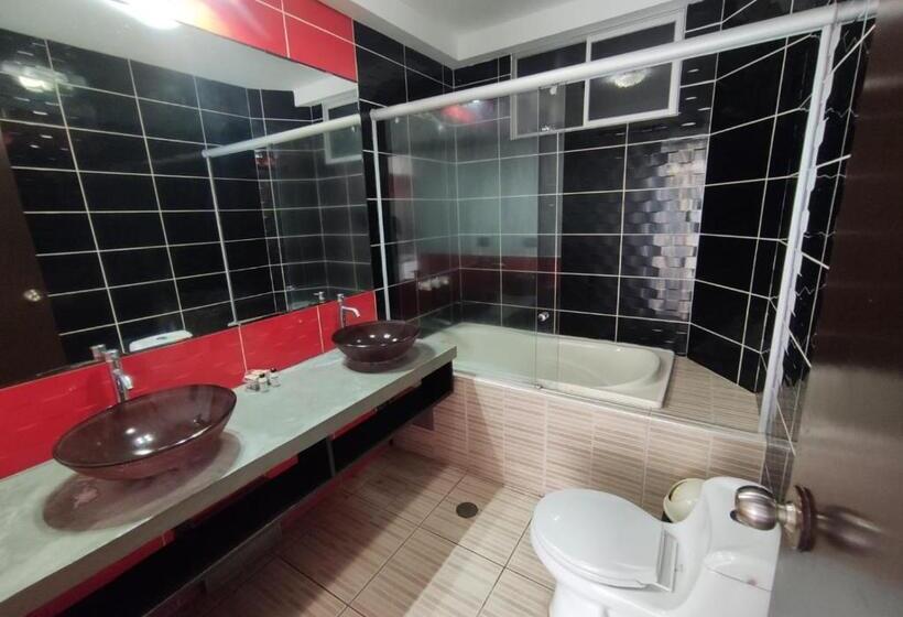 Hotel Mochican Palace