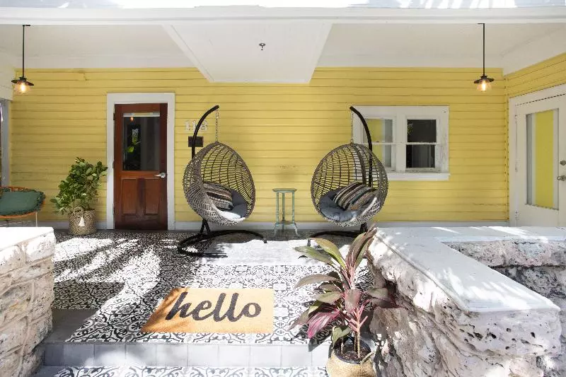 هتل Miami River Inn By Renzzi