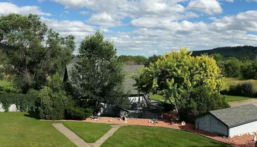 هتل Sweetgrass Inn Bed & Breakfast