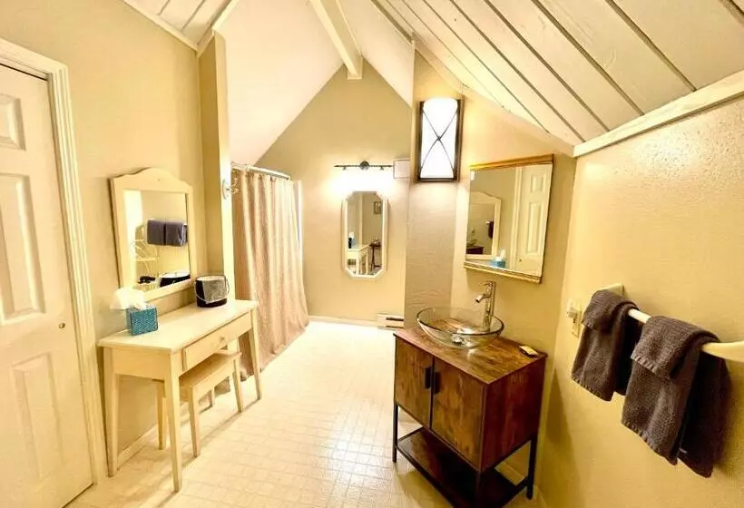 هتل Sweetgrass Inn Bed & Breakfast