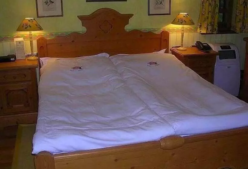 Hotelli Villa Stresov