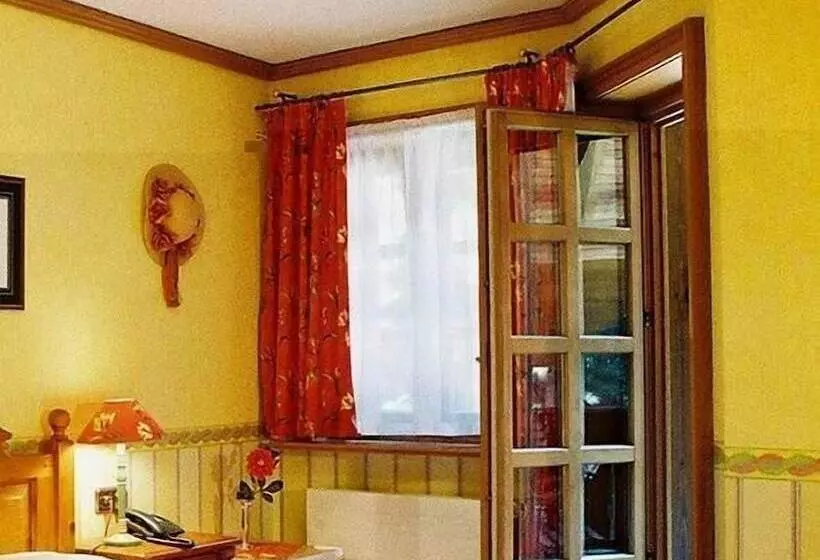 Hotelli Villa Stresov