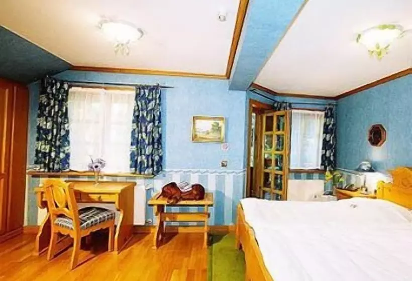Hotelli Villa Stresov